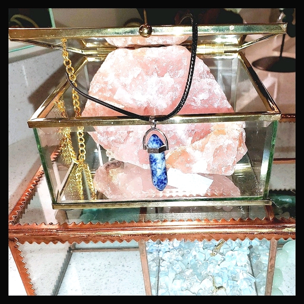 Sodalite Chakra Healing Pendant Necklace- Blue